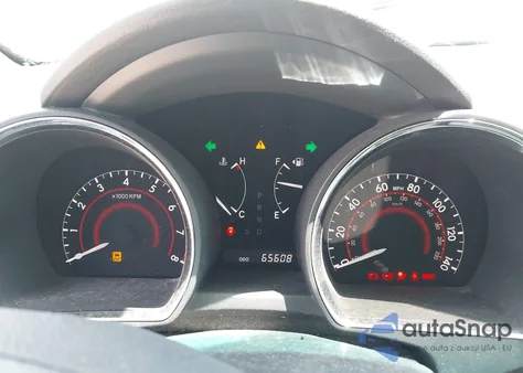 2011 Toyota Highlander Se V6 z USA, uszkodzony, nr VIN 5TDZK3EH5BS027325